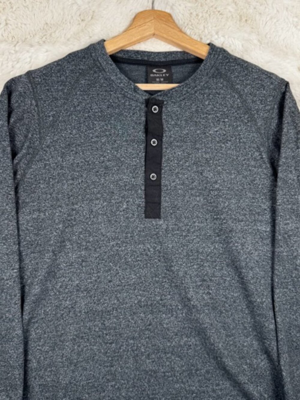 Oakley Men's Henley Shirt Long Sleeve Activewear Heathered Grey Size Medium